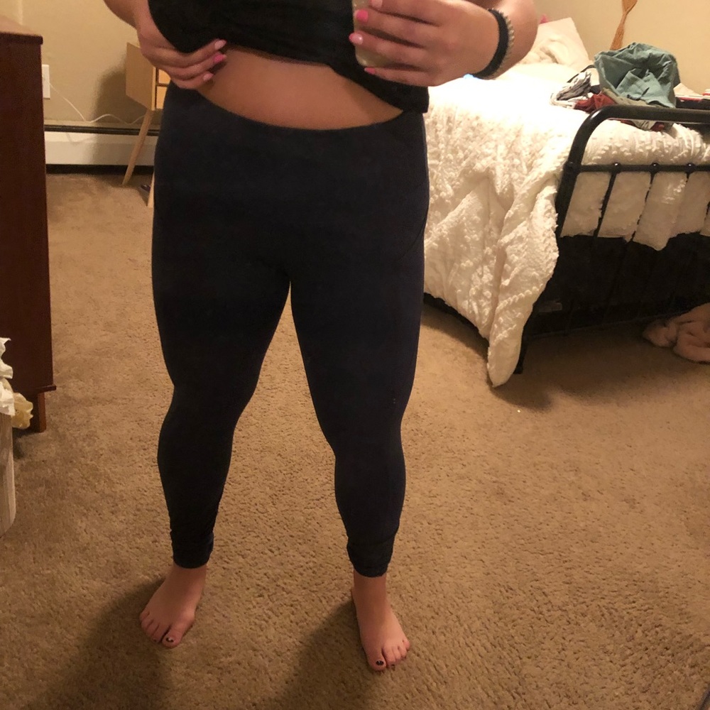 Navy leggings